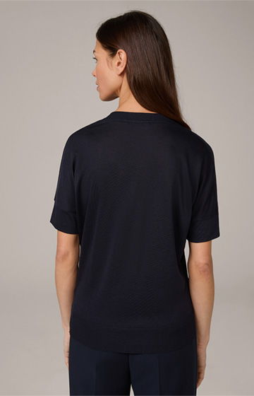 T-shirt en Tencel et coton à encolure en V, en bleu marine